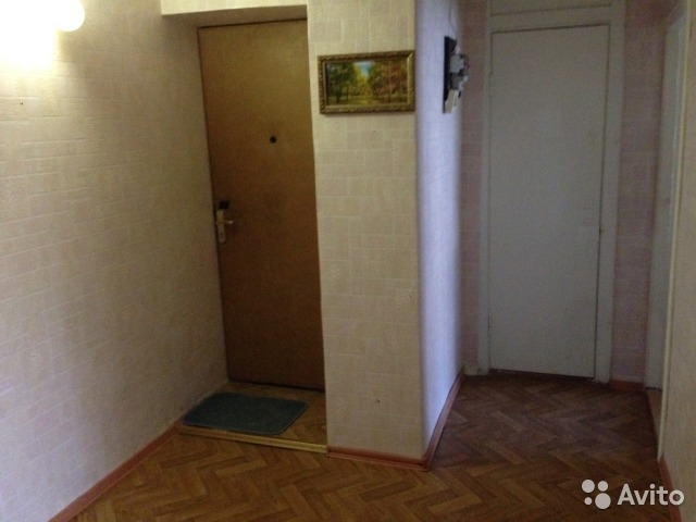 Срочно продается 4-ком квартира в Республике Крым г. Армянск  - Автономное отопление и горячая вода  - 2 балкона... - 2
