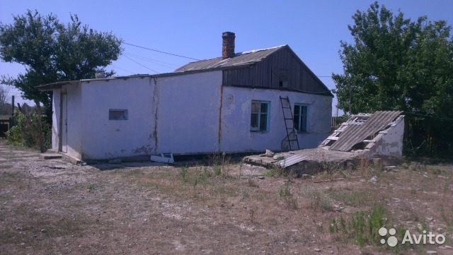Дом расположен в с.Ильичево Ленинского р-на на участке 20 соток,до моря 9 км, вода во дворе идет постоянно, кроме... - 6