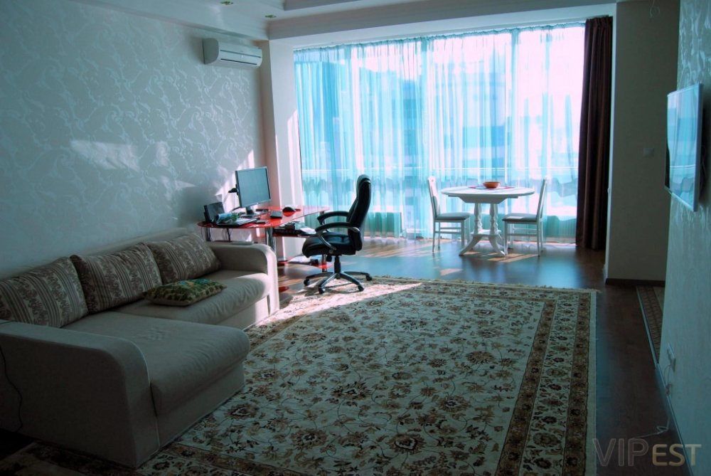 Трёхкомнатная квартира в ЖК «Ришелье Шато» в Гурзуфе продаётся с евроремонтом, современной техникой, сантехникой... - 3