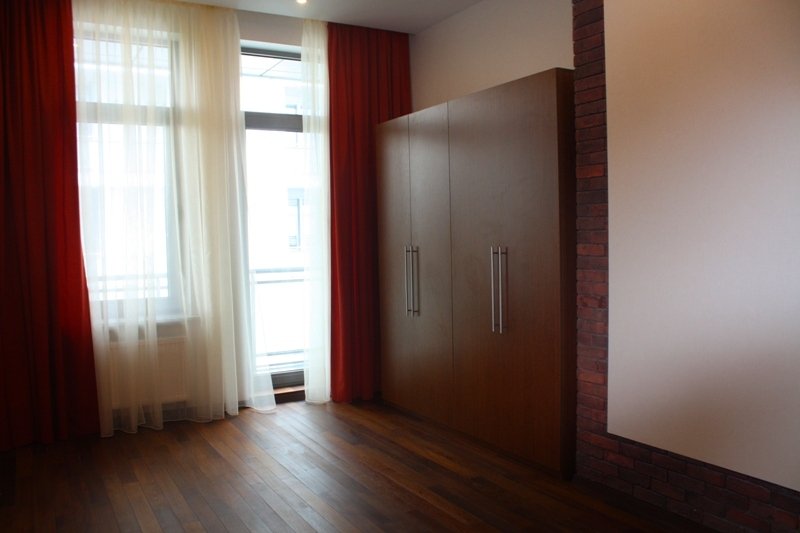 Шикарная четырёхкомнатная квартира, на 7м этаже клубного дома «Дача доктора Штейнгольца» в курортном городе Алушта, в... - 22
