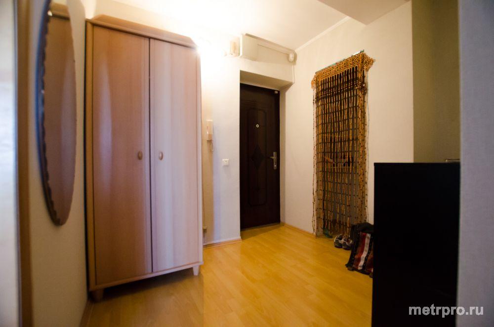 Сдается 1 комнатная квартира в центральном районе Симферополя ул. Самокиша. Этаж 7 из 9. Квартира большая,... - 11