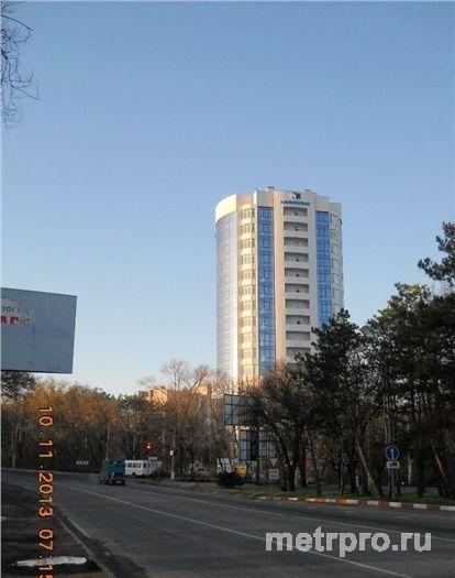 Продается квартира с панорамными окнами с ремонтом в доме по ул.Беспалова 110в. Описание квартиры - нестандартная... - 1