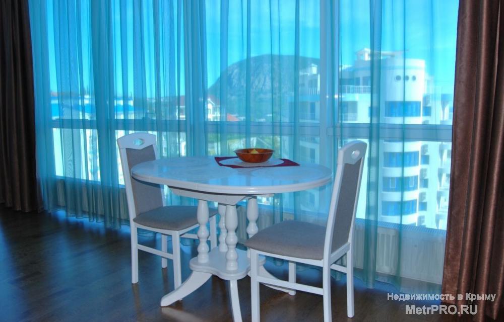 Продается видовая квартира с панорамным остеклением в 13-ти этажном монолитном доме в элитном ЖК 'Ришелье-Шато' с...