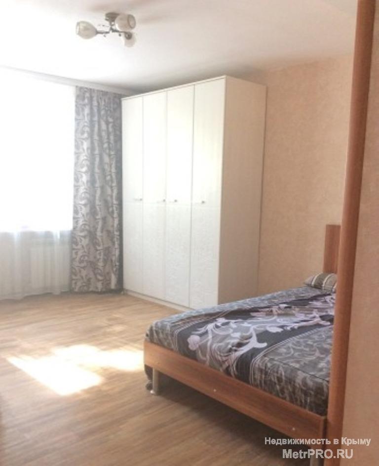 Сдается 2х комнатная квартира ул Тургенева 40 м² на 1/5 небольшая уютная квартира в центре  в квартире есть 2 кровати... - 1