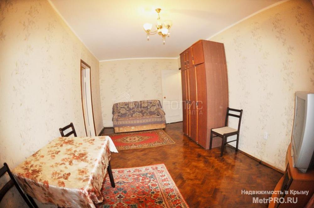Продается 2 комнатная квартира в Ялте по улице Весенняя .  Квартира в Ялте  площадью 50 кв. м.   Расположена на 4... - 2