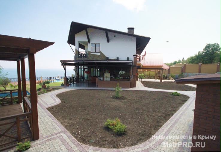 Продажа дома в Гурзуфе.  Продается современный жилой дом в живописном районе Гурзуфа с панорамным видом на море и... - 3