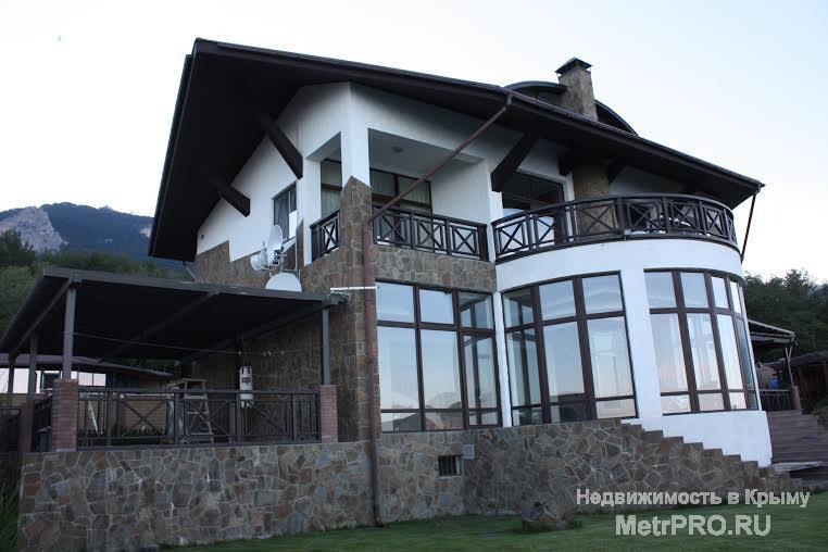 Продажа дома в Гурзуфе.  Продается современный жилой дом в живописном районе Гурзуфа с панорамным видом на море и... - 15