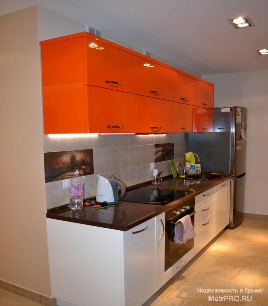 Продается 2 комнатная квартира в современном комплексе в Гурзуфе. Общей площадью 59,6 м2 и располагается на 3 этаже... - 4