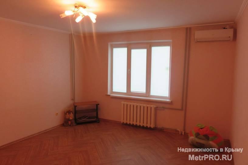 Сдается однокомнатная квартира с хорошим ремонтом, но без мебели на ул. Кесаева. Цена – 20 000 руб. Тел. +79787039641 - 2