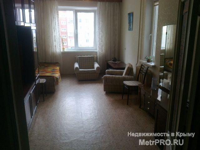 Продается 1 комнатная квартира  в Симферополе в Центральном районе в микрорайоне Пневматика. Находится на 6 этаже...