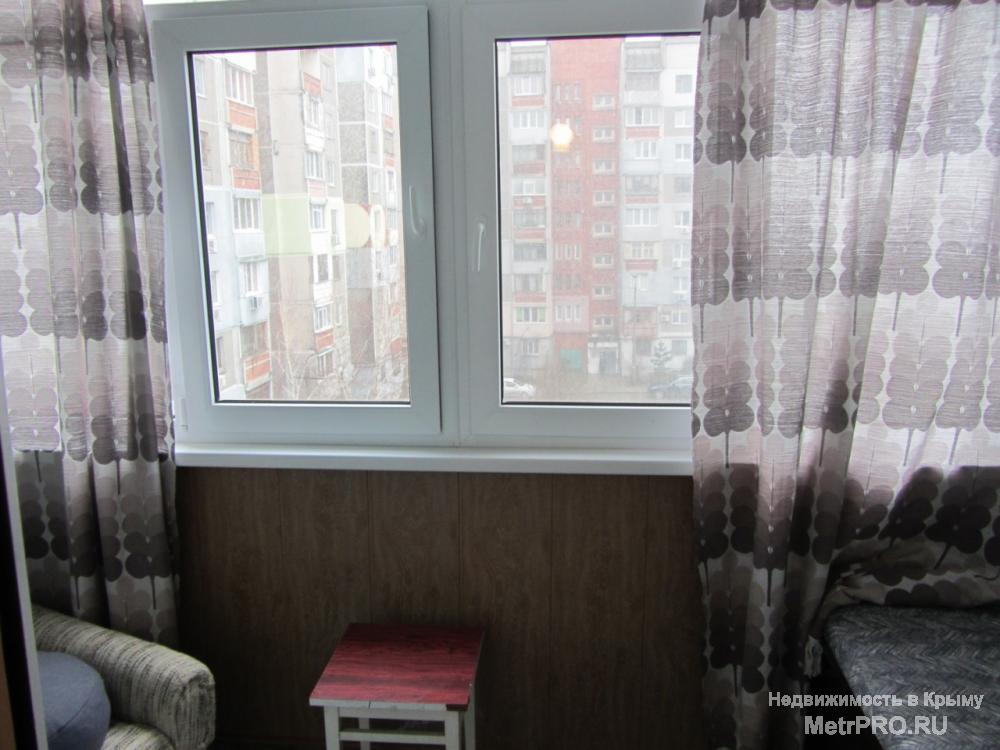 Продается 1 комнатная квартира  в Симферополе в Центральном районе в микрорайоне Пневматика. Находится на 6 этаже... - 3