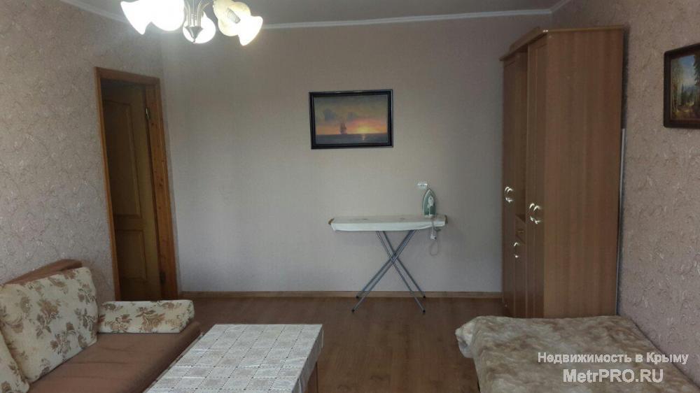 Продам улучшенную квартиру в Севастополе по улице Адмирала Юмашева. Квартира светлая, чистая и очень уютная. В... - 1