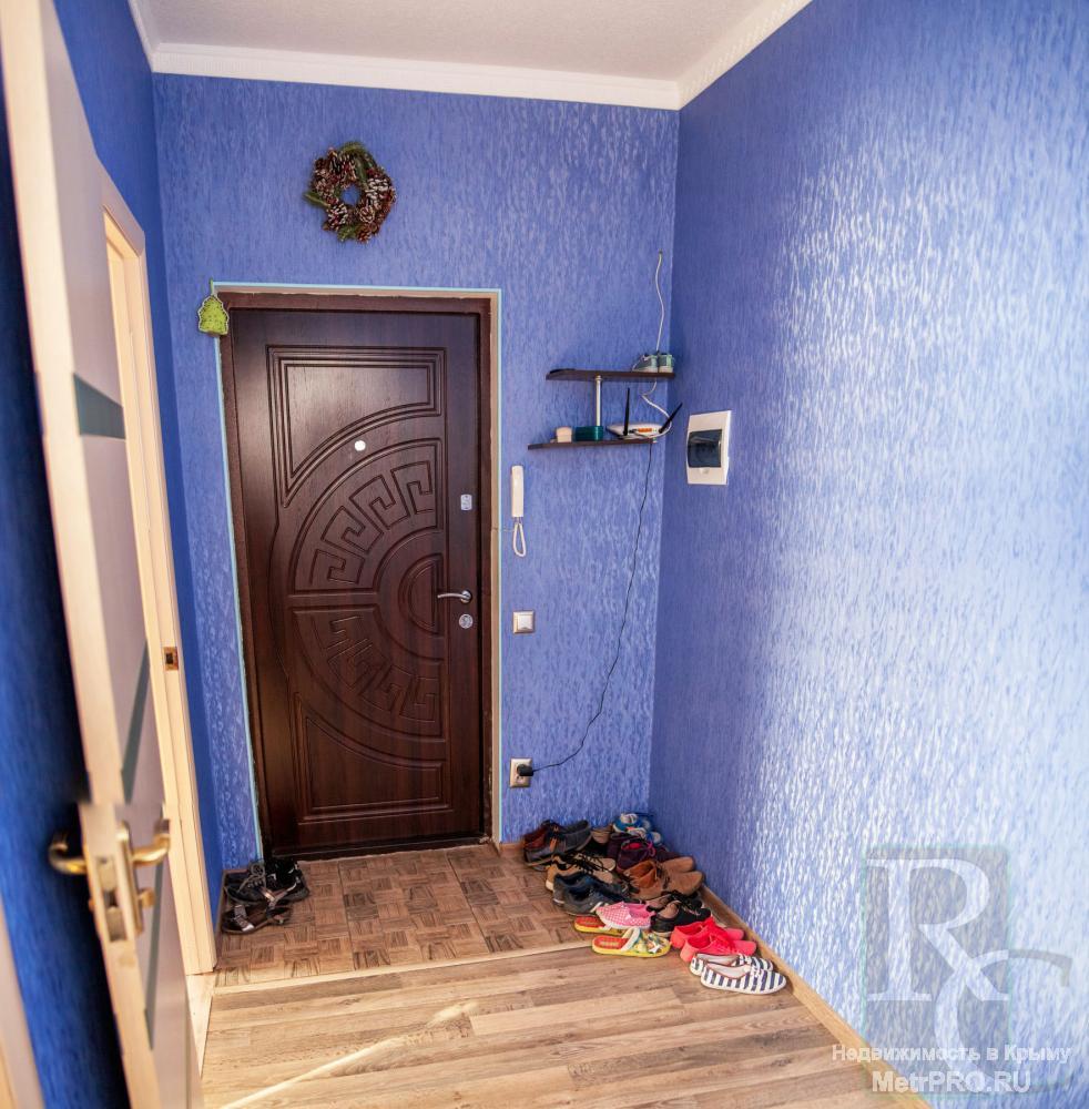 В продаже 2-х комнатная квартира по пр.Острякова 229/1, в ЖК 'Зеленая Волна'.     Квартира расположена на 1... - 3