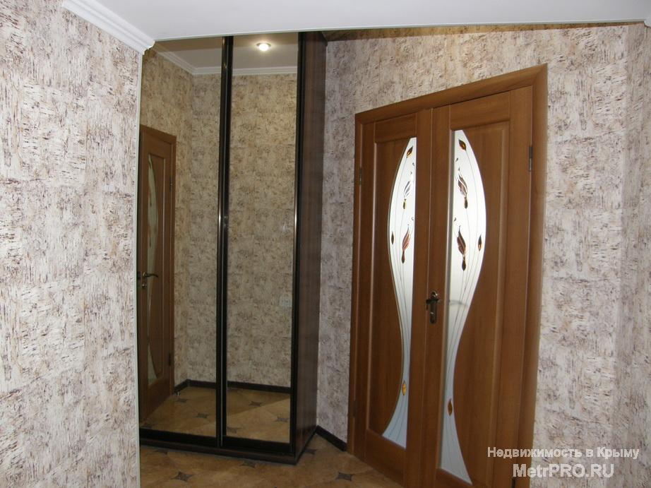 Изысканная, комфортабельная и уютная, 1-комнатная квартира, расположена в ЖК «Бриз», в городе-курорте Алушта в одном... - 2