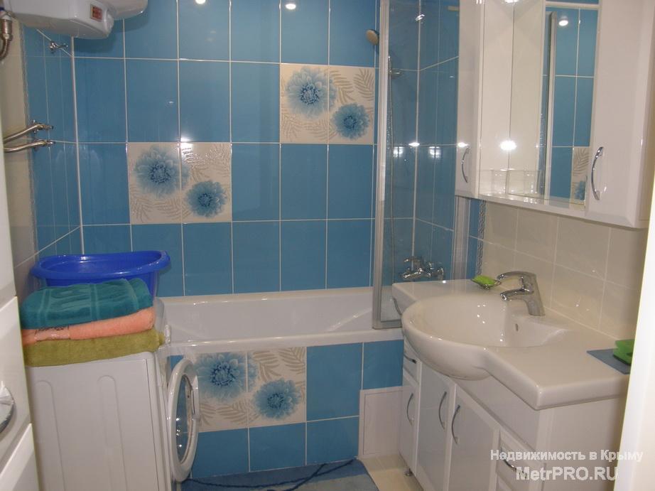 Изысканная, комфортабельная и уютная, 1-комнатная квартира, расположена в ЖК «Бриз», в городе-курорте Алушта в одном... - 3