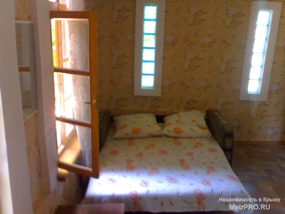 Уютные комнаты в центре Симеиза возле кипарисовой аллеи, в 3-5 мин. ходьбы до пляжа под скалой Дива. 3 комнаты-... - 4