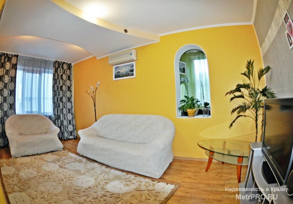 Предлагается к покупке 3 комнатная квартира в Ялте на улице Красноармейская.   В доме 2004 года постройки серии ЮБК.... - 10