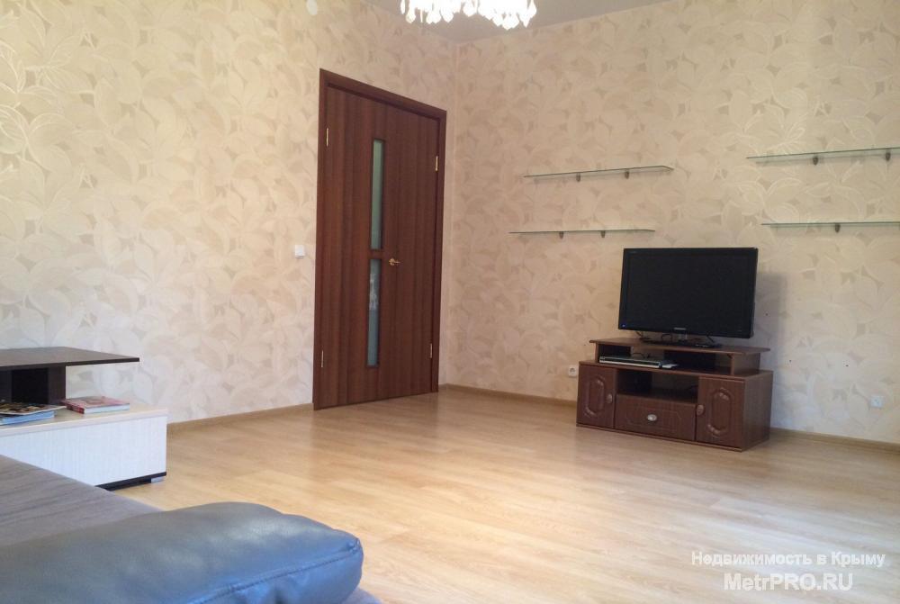 квартира в Омеге, Гагаринский район, в квартире вся необходимая мебель и бытовая техника, ламинат, отличное... - 1