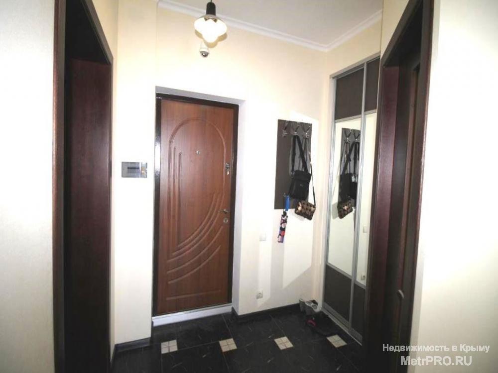 Продается уютная 2-х комнатная квартира в новом доме (дому всего 5 лет) в г.Алушта, ул. Пуцатова.  Квартира общей... - 3