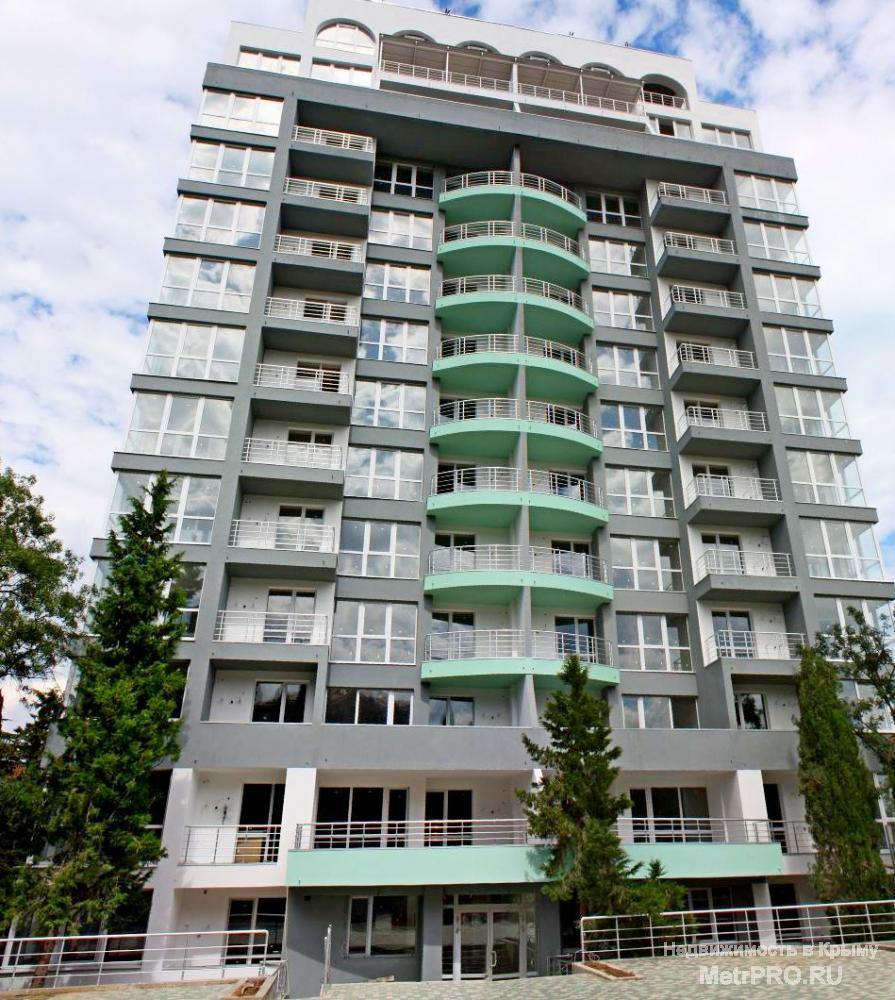 Продам видовую 3-комнатную квартиру в Алуште.   Общая площадь квартиры 96,3 кв.м. расположена на 9м этаже 14-этажного... - 1