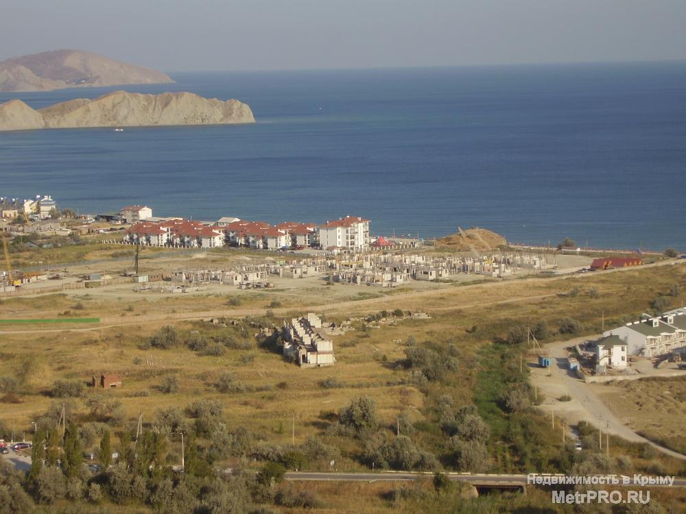 Продается участок в Крыму, г. Феодосия, пгт. Коктебель, 300 м от моря, коммуникации рядом.
