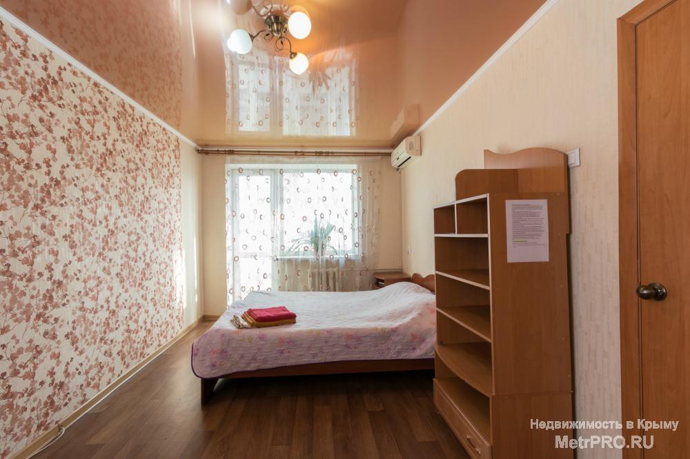 Эта, с отличным соотношением цена-качество-расположение, 1-комнатная квартира расположена в самом центре Симферополя... - 2