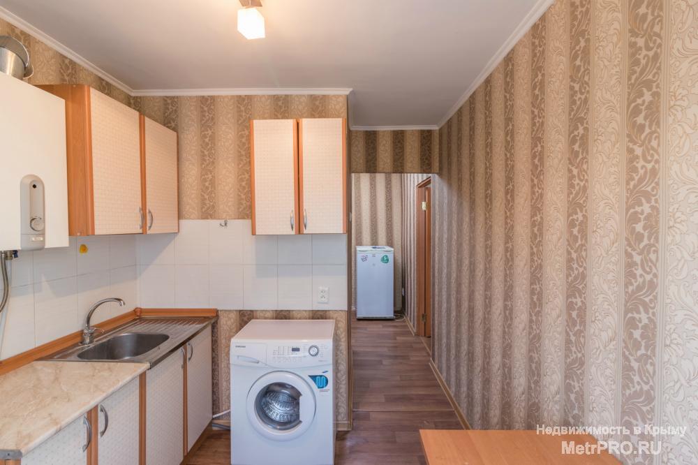 Эта, с отличным соотношением цена-качество-расположение, 1-комнатная квартира расположена в самом центре Симферополя... - 9