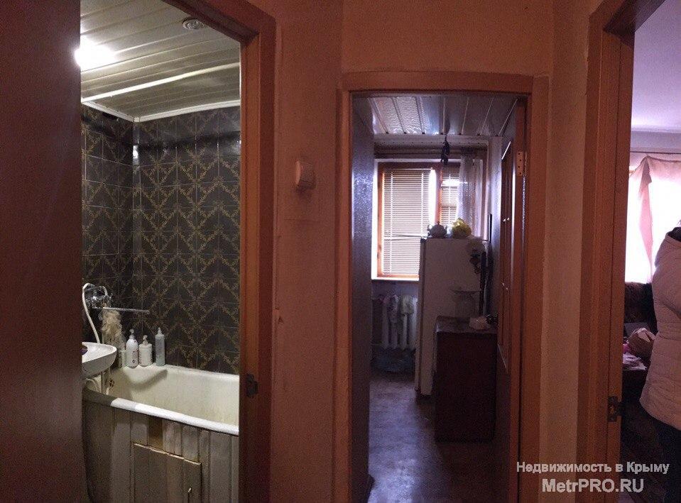 Продаётся 2-комнатная квартира в Стрелецкой бухте на проспекте Гагарина от собственника. Квартира тёплая, расположена... - 1