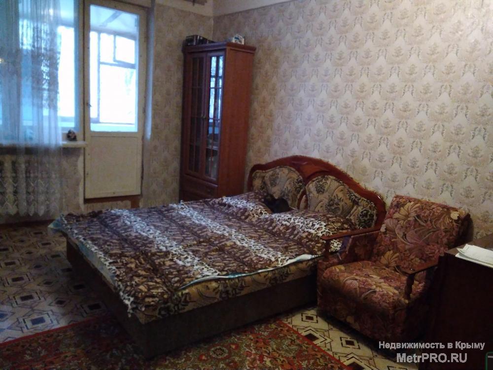 Продается двухкомнатная комнатная квартира на Острякова 96.Год постройки 1968 Брежневка. Смежные комнаты,узаконенная...