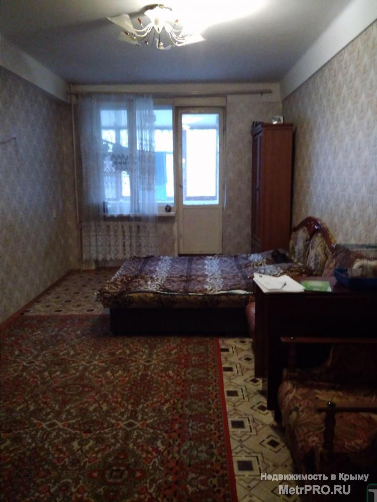 Продается двухкомнатная комнатная квартира на Острякова 96.Год постройки 1968 Брежневка. Смежные комнаты,узаконенная... - 2