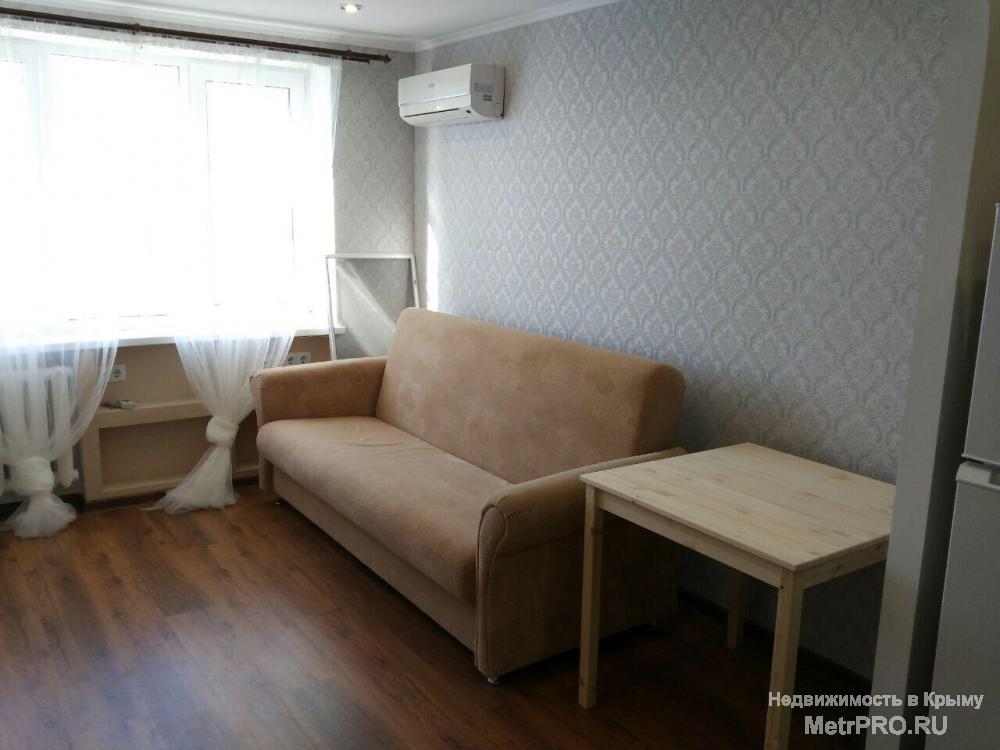 Продается квартира-студия в поселке Гурзуф. Квартира находится на 3-м этаже 4-этажного дома, общая площадь-20.8 кв.м.... - 2