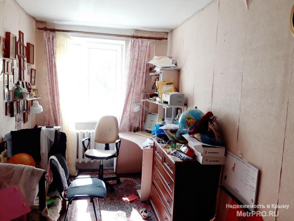 Продам под БИЗНЕС свою трехкомнатную квартиру в Севастополе на пр. Гагарина, 20.  1-й этаж 5-ти этажного дома.... - 3