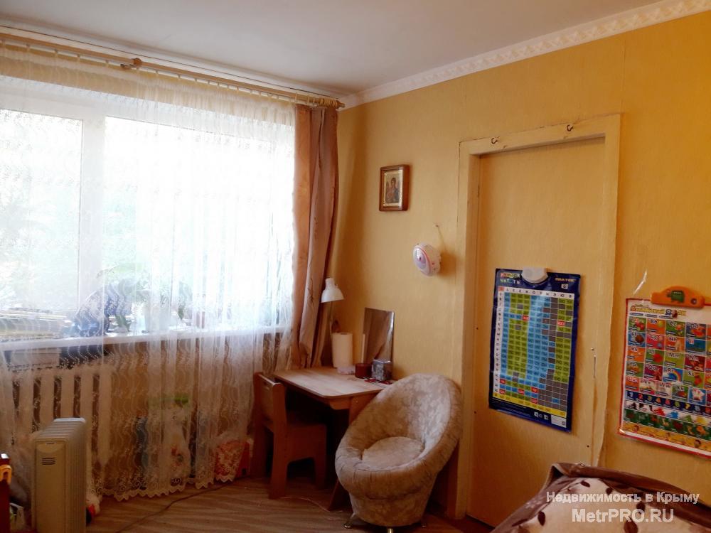 Продам под БИЗНЕС свою трехкомнатную квартиру в Севастополе на пр. Гагарина, 20.  1-й этаж 5-ти этажного дома.... - 4