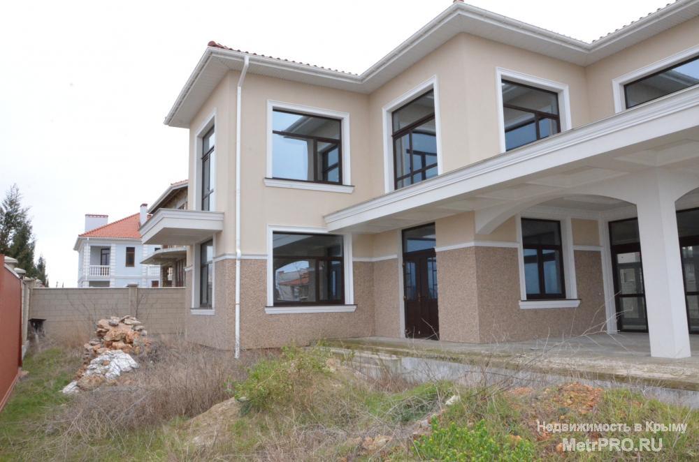 Продается новый дом с видом на море в коттеджном поселке в Севастополе.  Дом 2-х этажный, без внутренней отделки, с... - 1