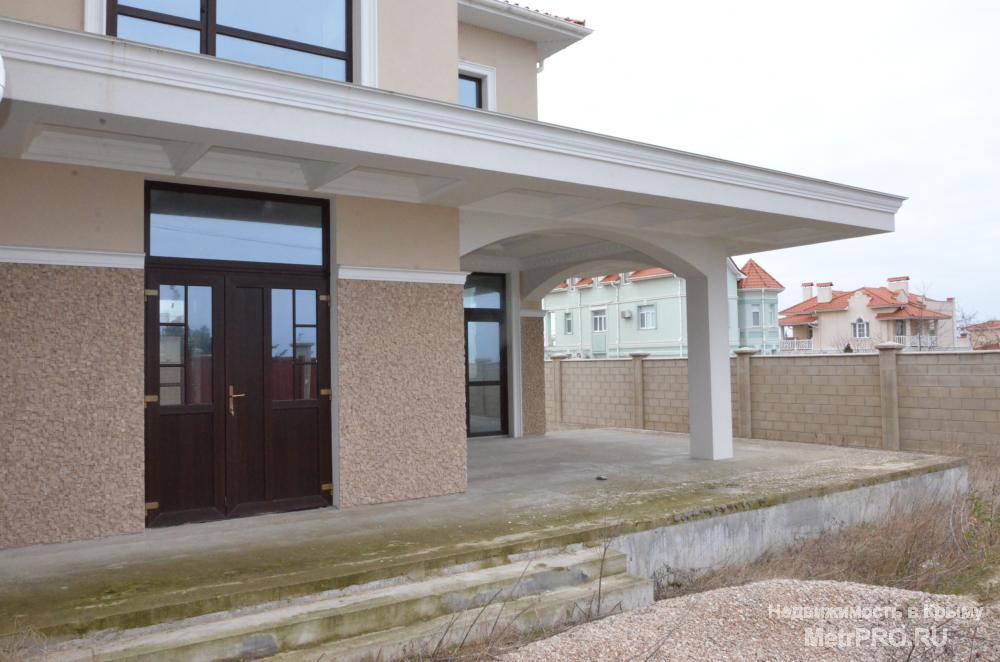 Продается новый дом с видом на море в коттеджном поселке в Севастополе.  Дом 2-х этажный, без внутренней отделки, с... - 4