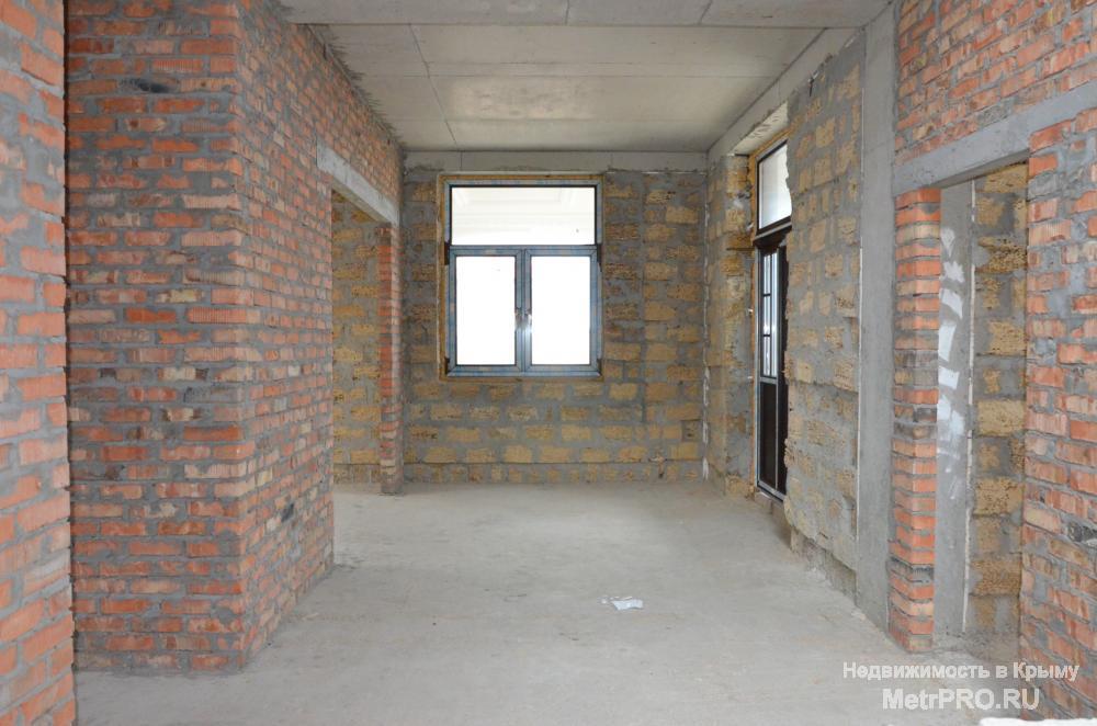 Продается новый дом с видом на море в коттеджном поселке в Севастополе.  Дом 2-х этажный, без внутренней отделки, с... - 13