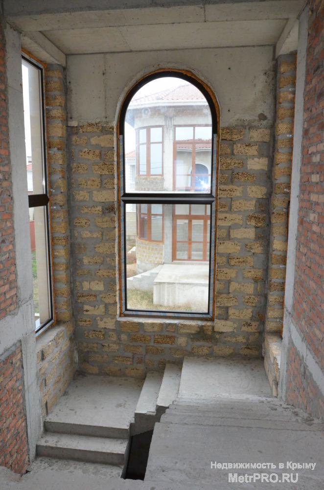 Продается новый дом с видом на море в коттеджном поселке в Севастополе.  Дом 2-х этажный, без внутренней отделки, с... - 15