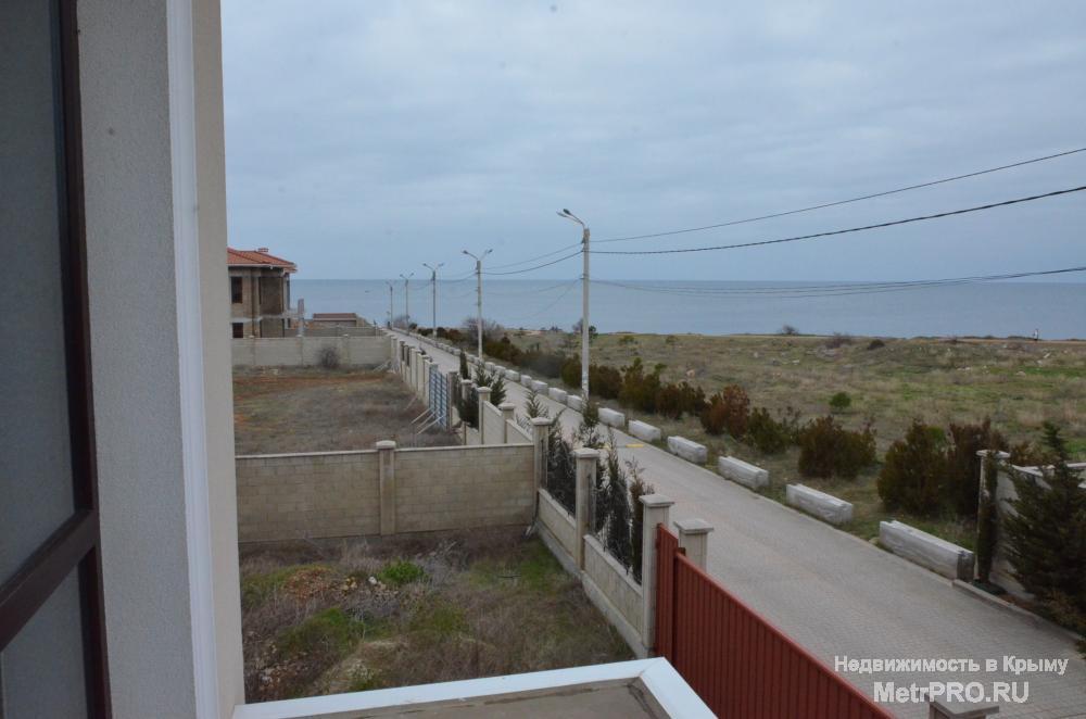 Продается новый дом с видом на море в коттеджном поселке в Севастополе.  Дом 2-х этажный, без внутренней отделки, с... - 26