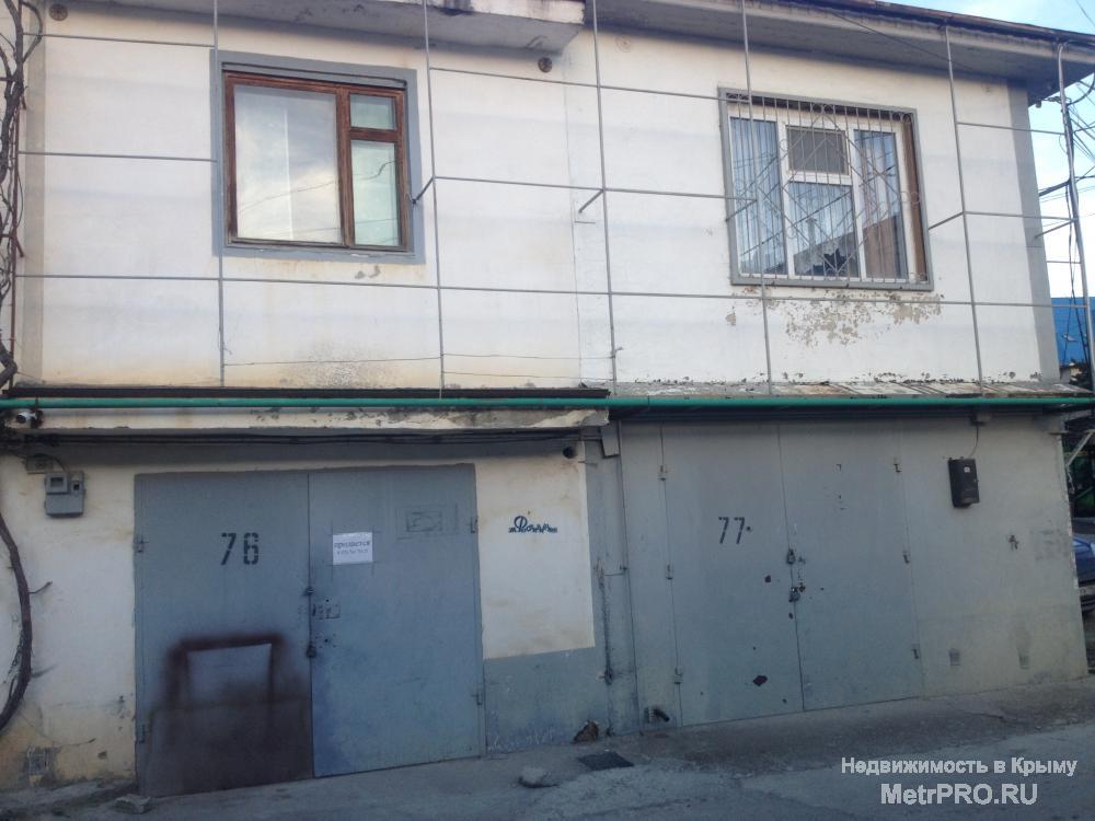 Продам капитальный гараж в пгт Пратенит, в ГСК 'Фрунзенский', гараж на две машины, удобный, просторный подвал с... - 2