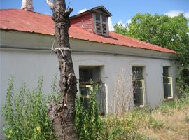 Продам добротный дом в районе Горпищенко.4 комнаты,кухня,сан.узел в...