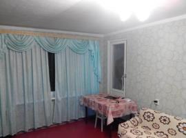 Двухкомнатная квартира на ул. Колобова. Цена – 20 000 руб. Тел....