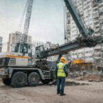 Как выбрать автокран со стропальщиком и подобрать технику для аренды в Москве