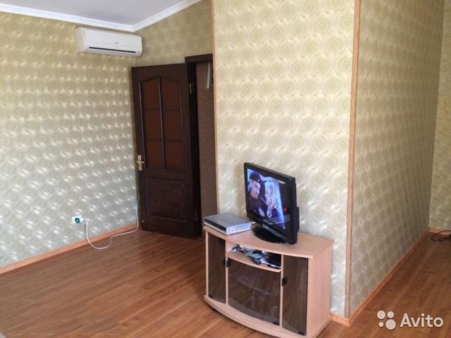 Предлагаем к продаже в живописном месте Республики Крым, в районе города Ялта квартиру, которая расположена на 2-х... - 2