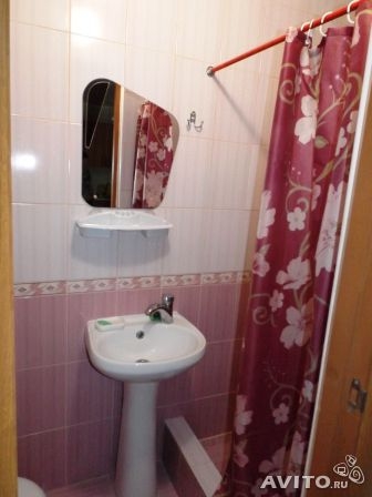 Сдам 2 комн. дом с отдельным двором рядом с пляжем Солярис по ул. Петриченко 35. К пляжу 7 минут пешком по тенистой... - 5