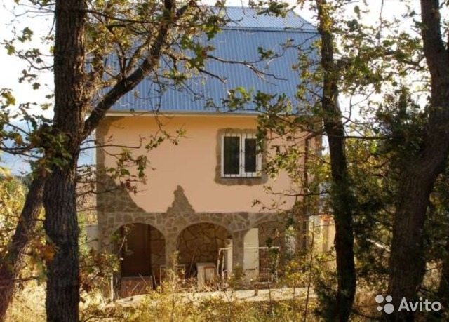 Дом расположен в тихом живописном посёлке Кацивели. В Кацивели находится единственная в Крыму ферма, где выращивают... - 15