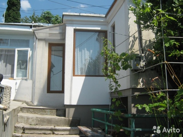 Срочно! Предлагается к продаже квартира в Алупке в частном секторе, дом построен из природного камня, в квартире... - 8
