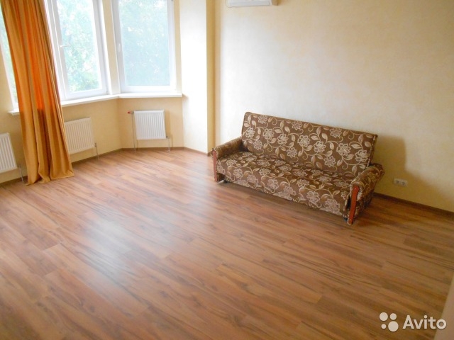 Аренда / 1-комнатные, ФЕОДОСИЯ, бул. Адмиральский, 15 000 р. Без выселения на лето большая новая 1-к. квартира. На Адмиральском бульваре. Цена 15 000 руб, летом 20 000 (можно...