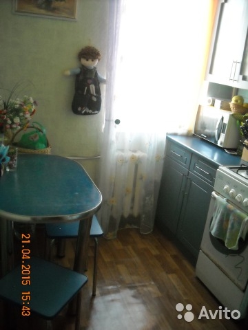 Малосемейная  квартира коридорного типа, жил. 13 кв.м.,лоджия,бойлер, остается встроенная кухня, шкаф 'купе' - 4