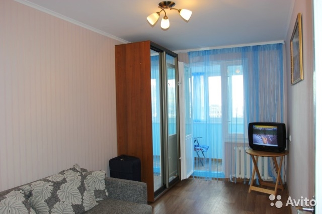 Продажа / 2-комнатные, ЯЛТА, 75 000 $ Двухкомнатная квартира + капитальный гараж ул.16 апреля 5/5 этажного дома, грузинка. Общая площадь квартиры - 53... - 3