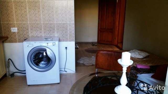 Аренда / 1-комнатные, ФЕОДОСИЯ, ул. Федько, 3 100 000 р. Продам квартиру в 100 метрах от моря, напротив парка; с полным дизайнерским ремонтом. Новая сантехника, новые... - 4